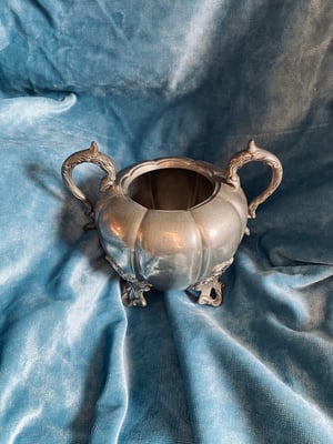 Image of Théière ancienne James Dixon & Sons en forme de citrouille