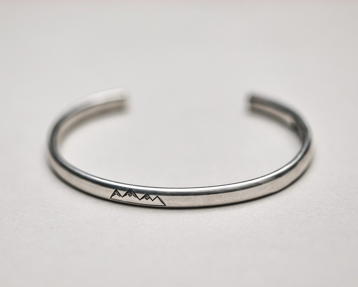 Image of *SALE - WAS £185* Men's silver 'Wilderness' bangle (medium weight)