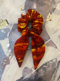 Image 3 of Tie Dye Hair Scrunchie Set