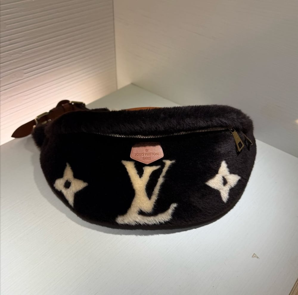 LV Shearling Bumbag 