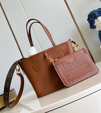 Image 9 of LV Neverfull Reversible