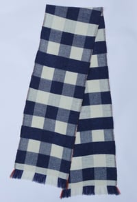 Image 4 of LAMBSWOOL CHECK SCARF BLUE & WHITE.