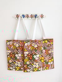 Image 4 of Tote Fall Flowers M