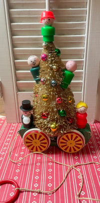 Silly Festive Fun Fisher-Price Little People Christmas Tree Wagon