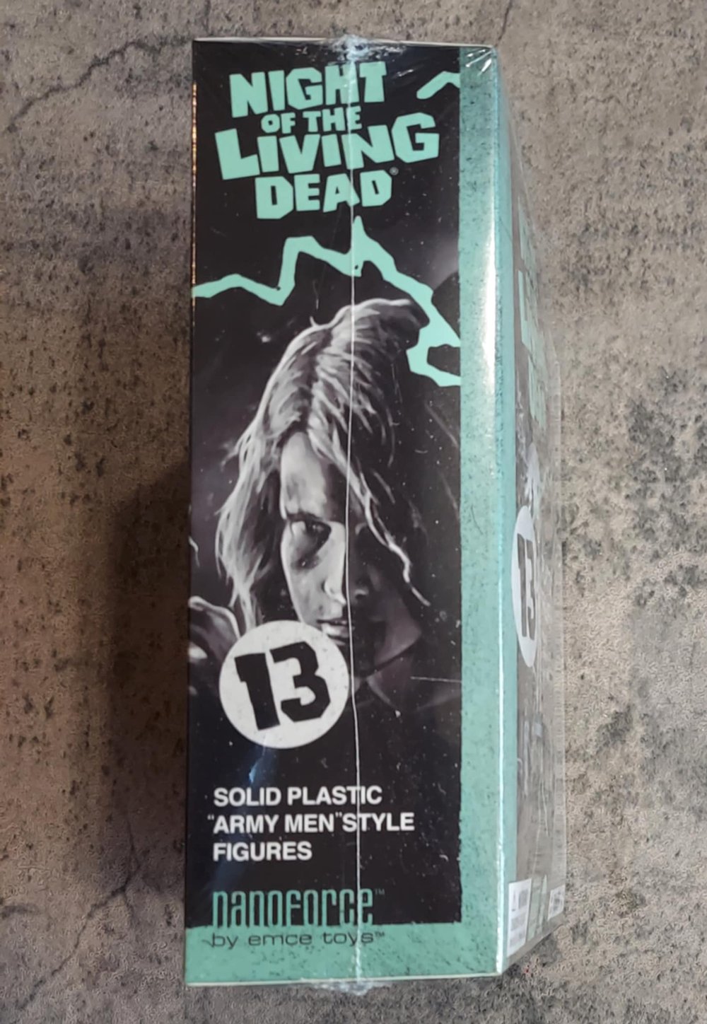 Night of the Living Dead - 13 Piece Figure Set