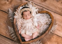 Image 16 of Wooden heart white