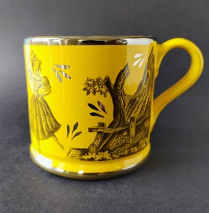 Harlequinade dance canary lustre mug