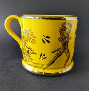 Harlequinade dance canary lustre mug