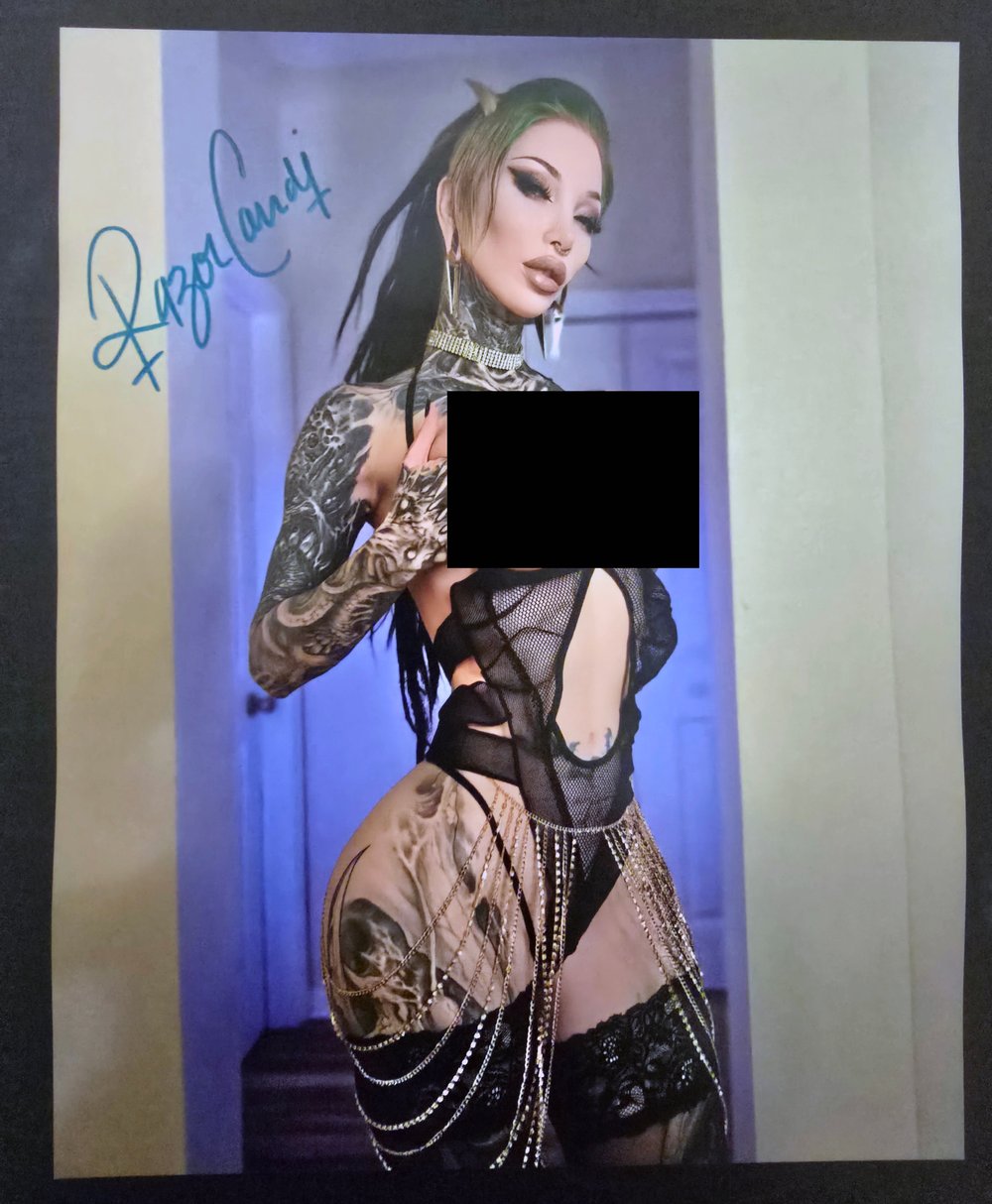 GOLD DIGGER 8x10inch signed nsfw print