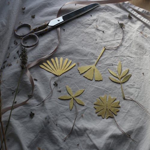 Image of Set of five floral decorations