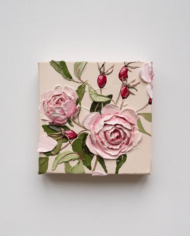 Image of Roses And Rose Hips On Champagne 