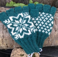 Image 1 of Woodland gloves - Emerald green - Ready to ship