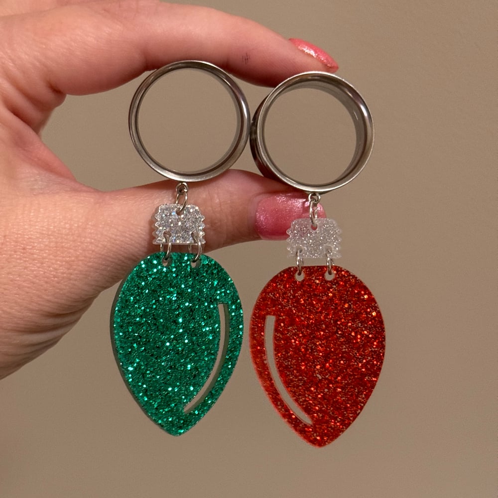 Image of Red & Green Light Dangles (sizes 2g-2")