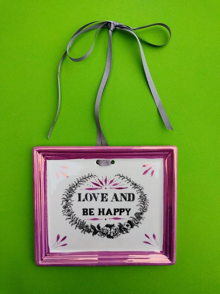 Love and Be Happy wall plate