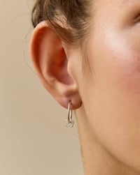 Image 2 of Pendientes Flor