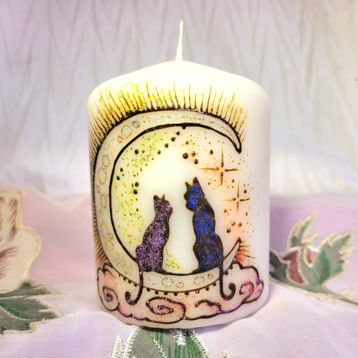 Image of 3 x 4 Moon Cats Henna Pillar Candle