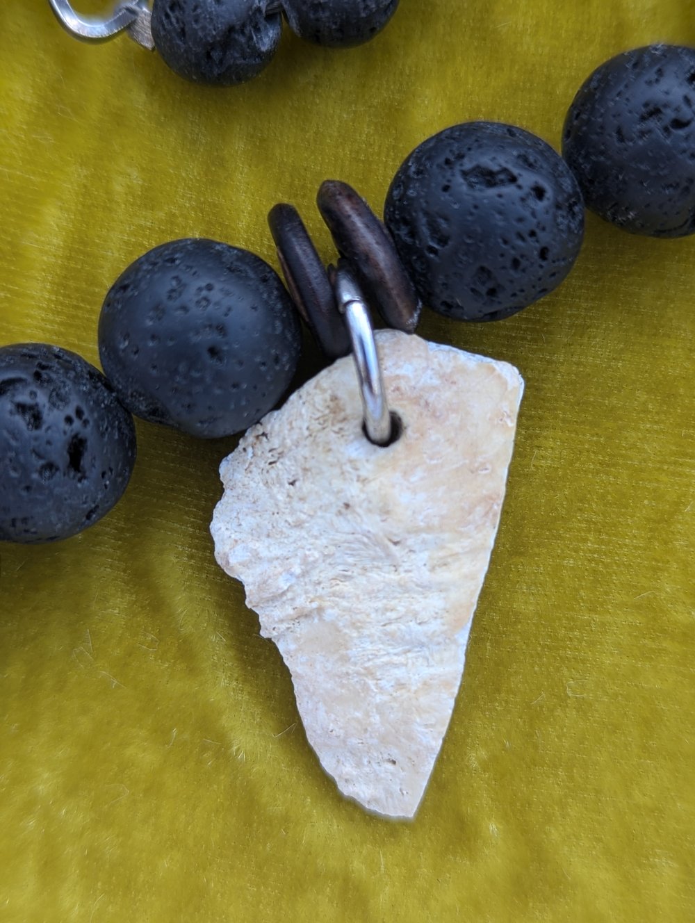 Maleficium Charm