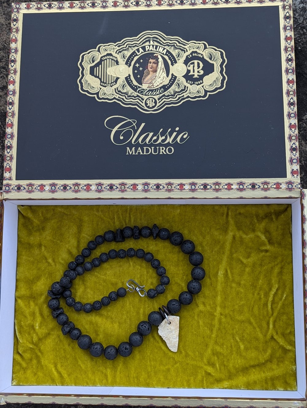 Maleficium Charm