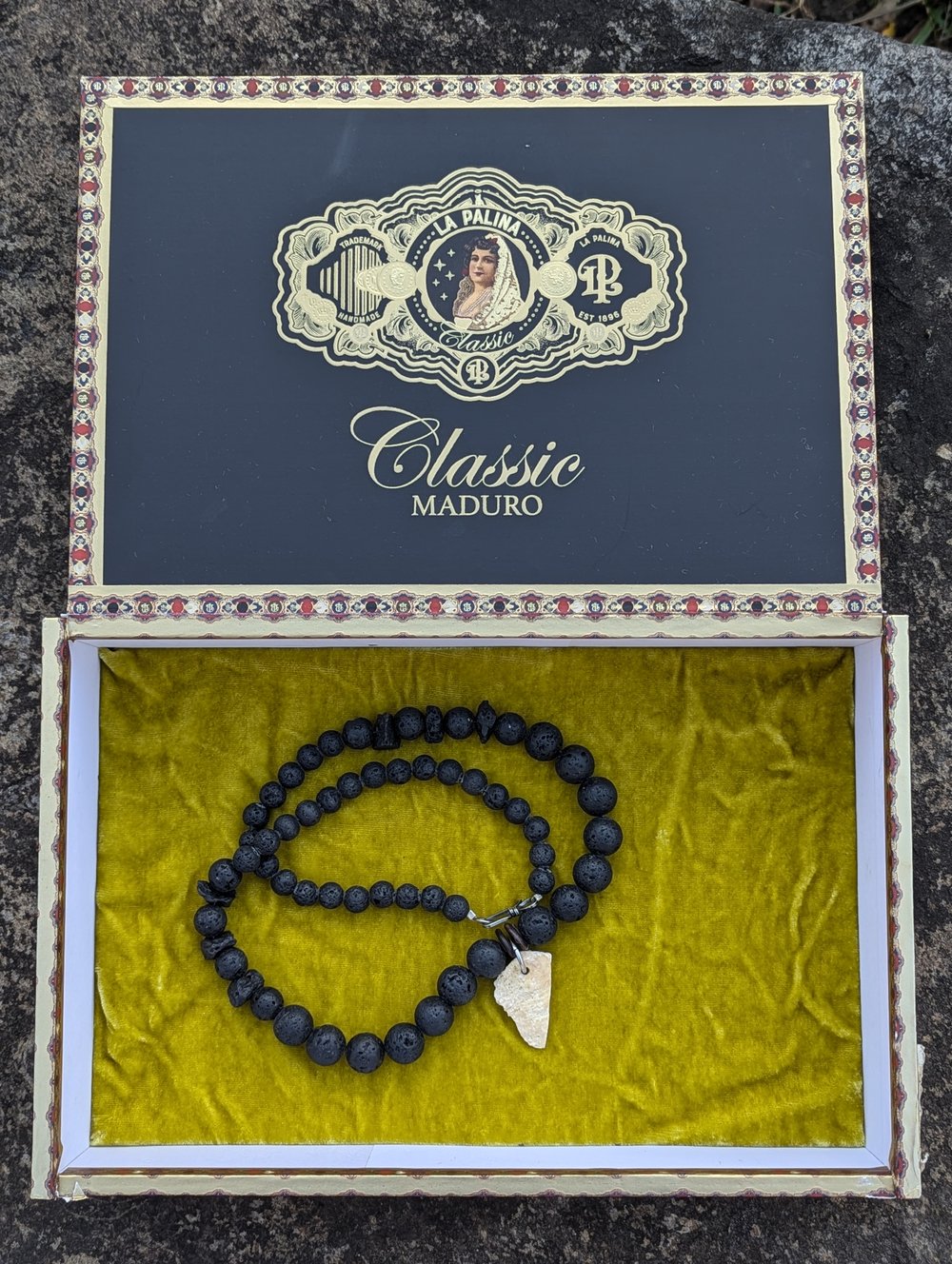 Maleficium Charm