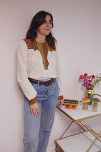 Image 3 of NOMAD --- Blouse brodée esprit Folk en coton et velours