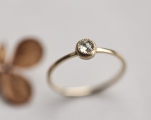 Image of *SALE - was £1750* 18ct Yellow gold, yellow-grey diamond ring (LON235)