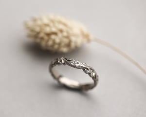 Image of 18ct white gold 3mm floral carved ring