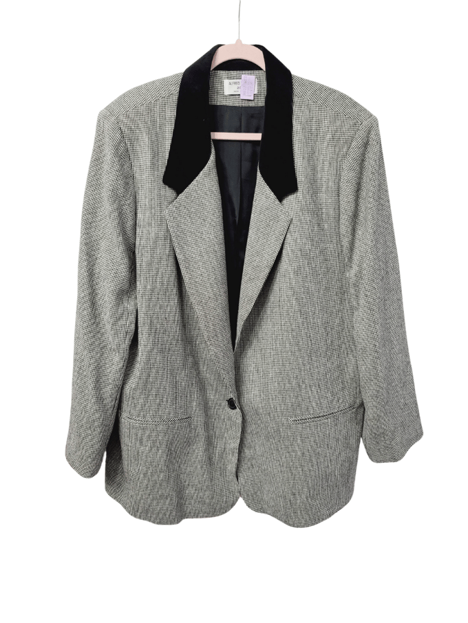 Image of Vintage Alfred Dunner Size 20W Houndstooth Blazer