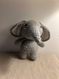 Image 1 of Small Amigurumis Elephant (model 2)