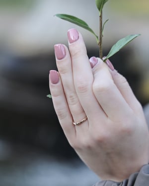 Image of 18ct rose gold 2mm floral carved ring