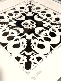 Image 2 of Paper cut "SkullFlake"