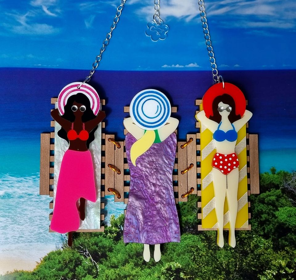 Image of Lounging ladies - LIMITED
