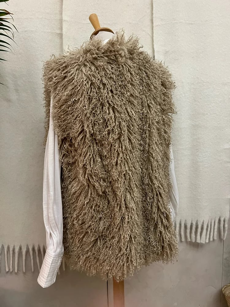 Image of Veste en fourrure synthétique poils frisés longs Beige T.U.