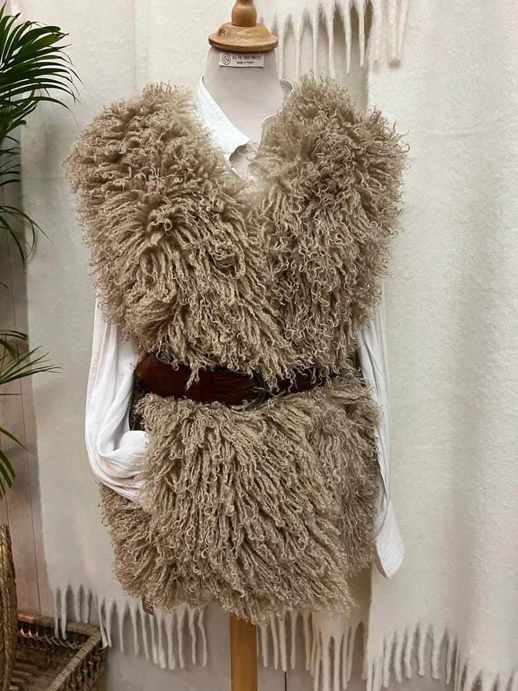 Image of Veste en fourrure synthétique poils frisés longs Beige T.U.
