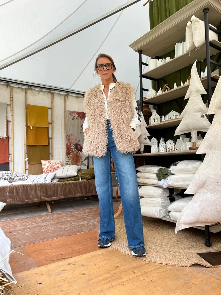 Image of Veste en fourrure synthétique poils frisés longs Beige T.U.