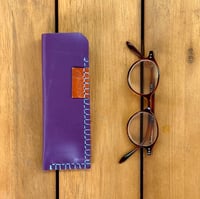 Image 6 of Funda de gafas violeta