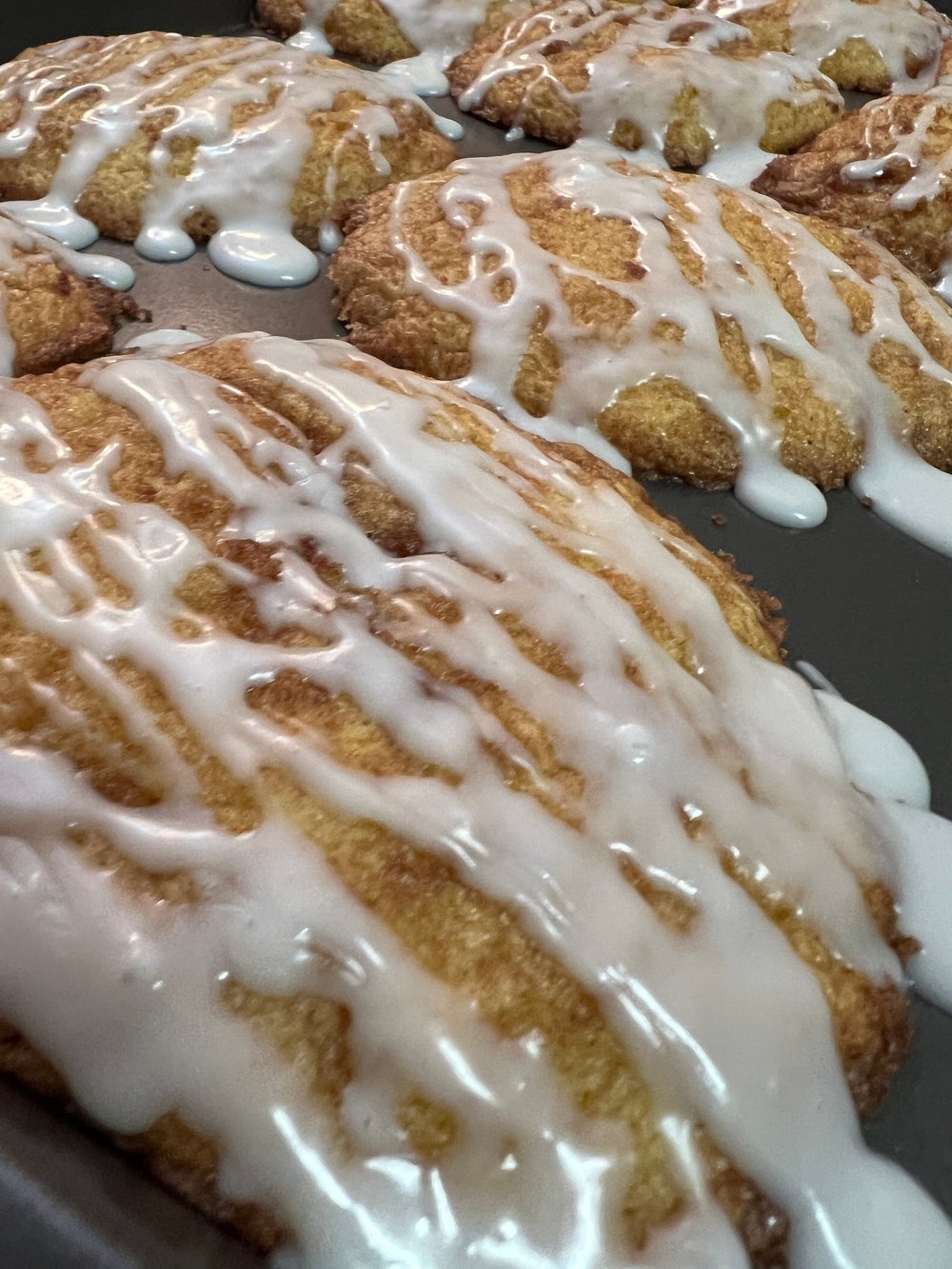 Image of Cinnamon Roll Cake Bites 6 pc “Limited of Time”