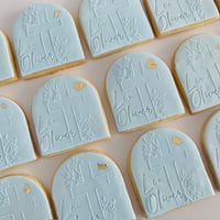 Image 1 of Cross & Foliage Arch Cookies 🌿