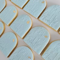 Image 4 of Cross & Foliage Arch Cookies 🌿