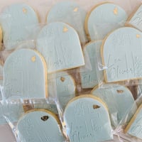 Image 5 of Cross & Foliage Arch Cookies 🌿