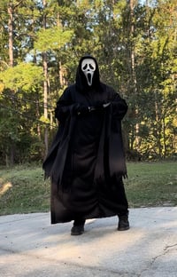 Scream 2022 (5) Inspired Robe
