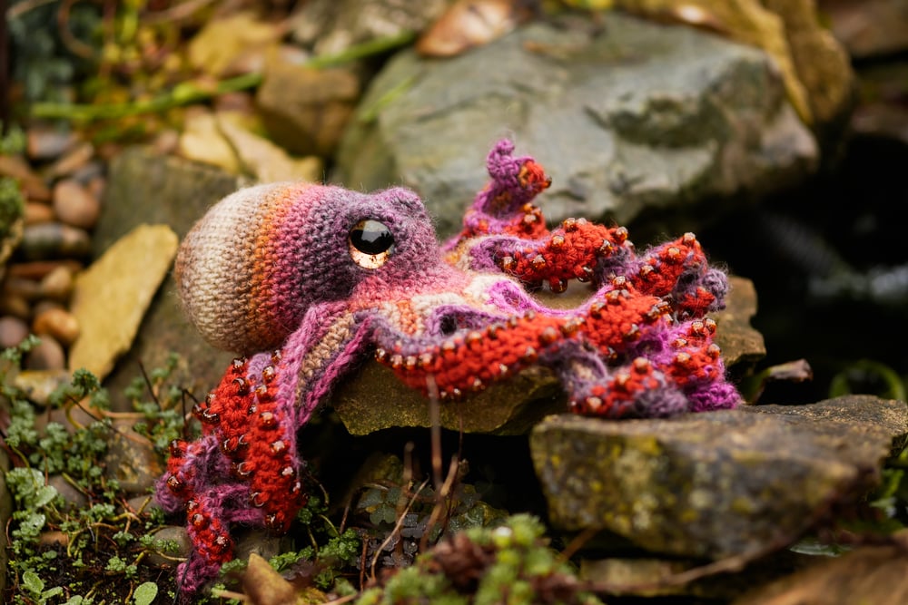 Sensory Beaded Octopus (purple) 