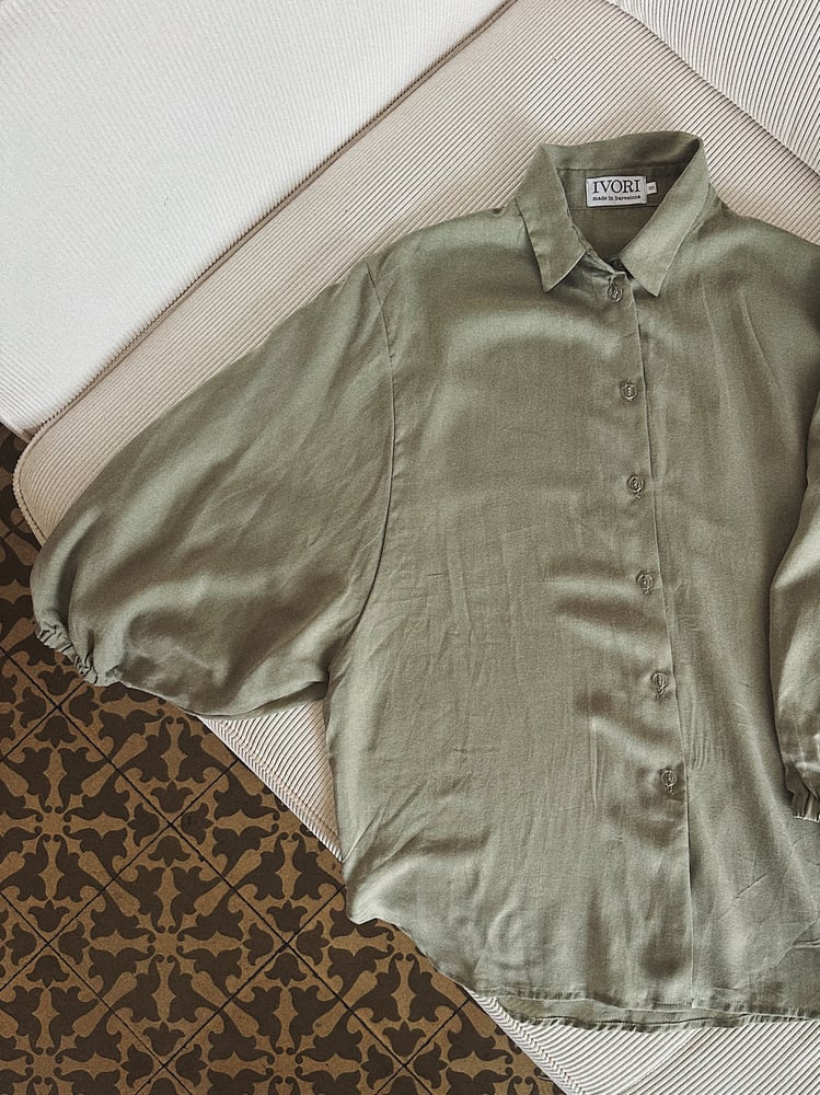 Image of NINES olive shirt IVORI