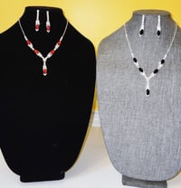Image 1 of Tear Drop Necklace W/ Dangle Earring Set (Red Or Black Jewels)