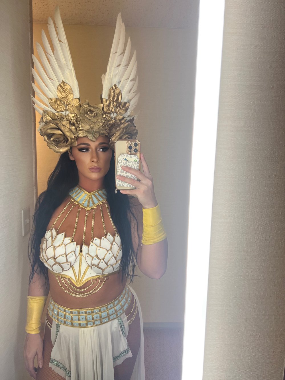 Goddess outfit 