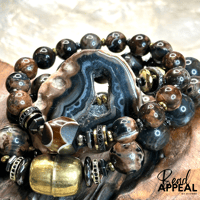 Image 7 of Agate w/Druzy Drip Center