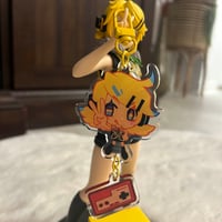 Image 3 of Kagamine Rin + Kagamine Len Remote Control Linking Charm