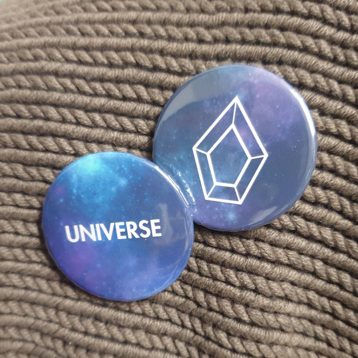 UNIVERSE badge set