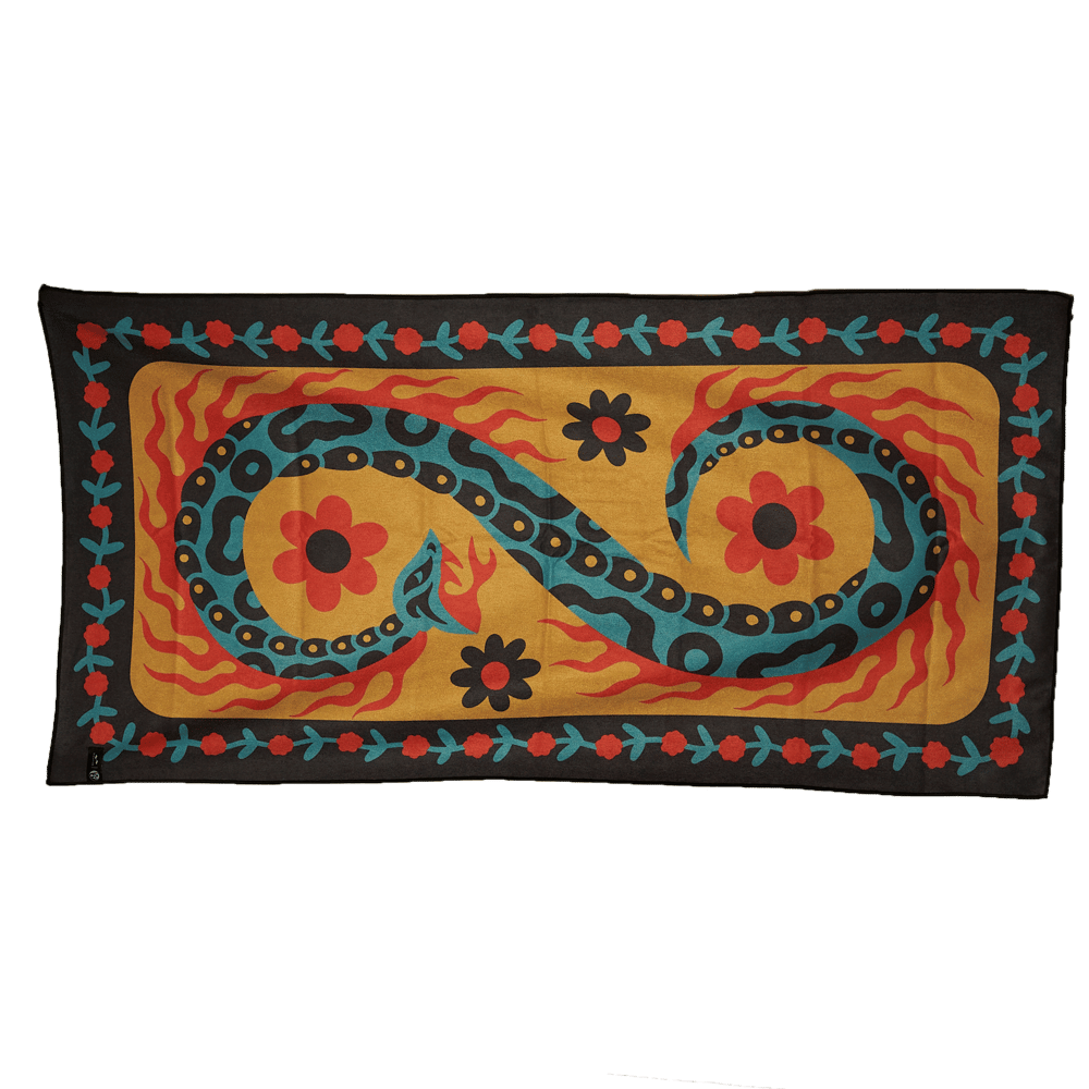 Serpent flames quick drying towel 