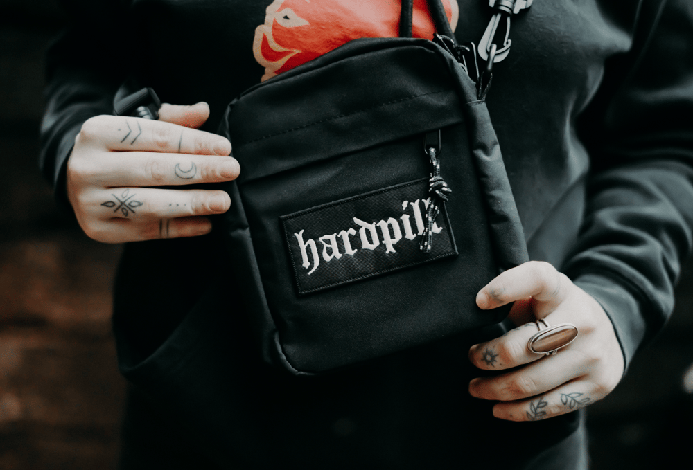 HARD PILL SATCHEL (Black or White)
