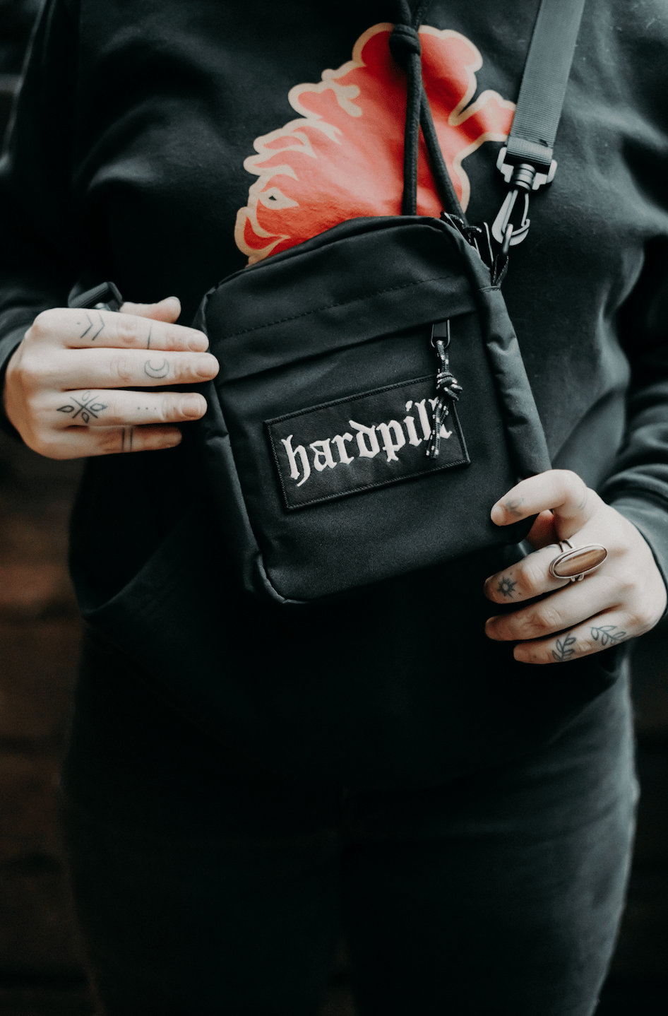 HARD PILL SATCHEL (Black or White)